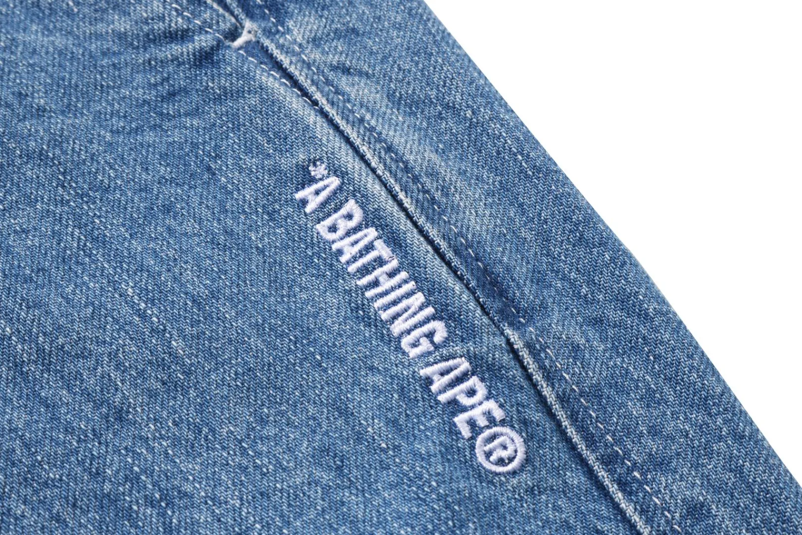a_bathing_ape_pleat_denim_pants_mens_2.webp 0ZX A BATHING APE PLEAT DENIM PANTS MENS Best Sale