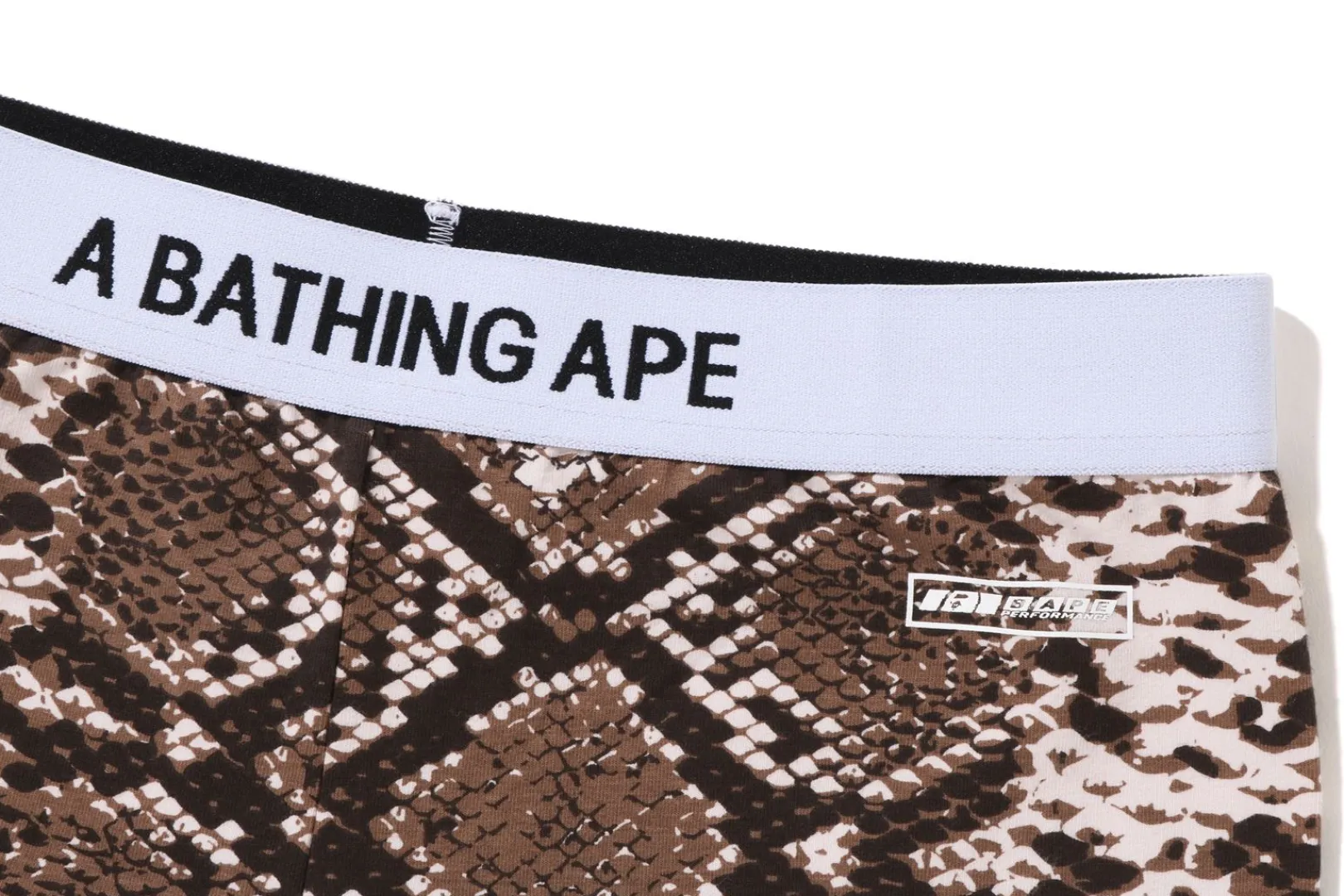 0ZX BAPE BIKERSHORTS MIT SCHLANGENMUSTER Hot