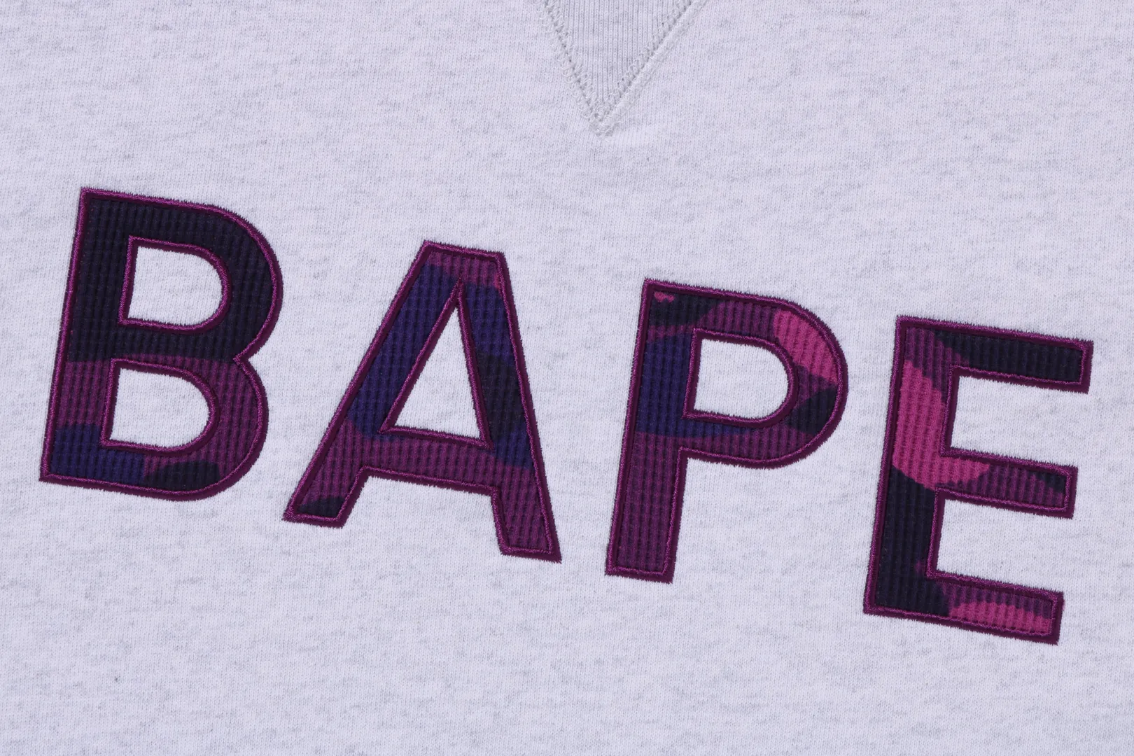 bape_patch_locker_passform_rundhalsausschnitt_7.webp 0ZX BAPE PATCH LOCKER PASSFORM RUNDHALSAUSSCHNITT Best