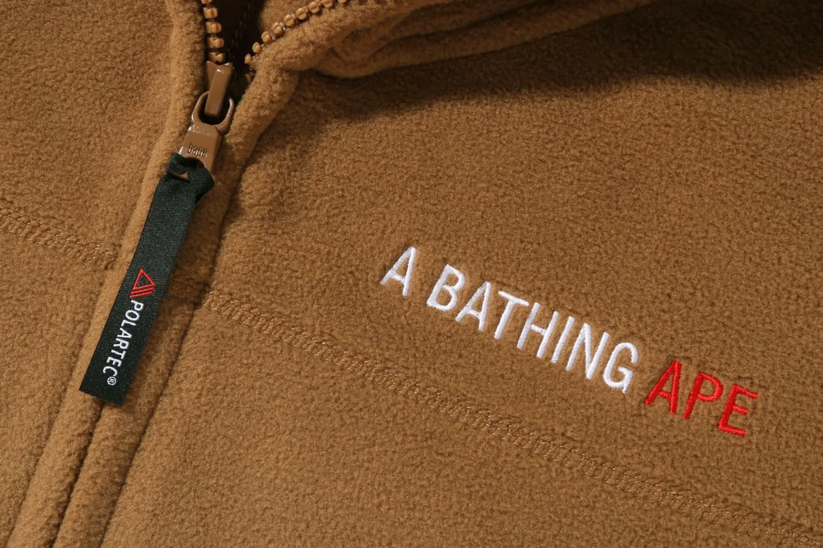 bape_polartec_hoodie_mit_durchgehender_reissverschluss_weite_passform_2.webp 0ZX BAPE POLARTEC HOODIE MIT DURCHGEHENDER REISSVERSCHLUSS, WEITE PASSFORM Best Sale