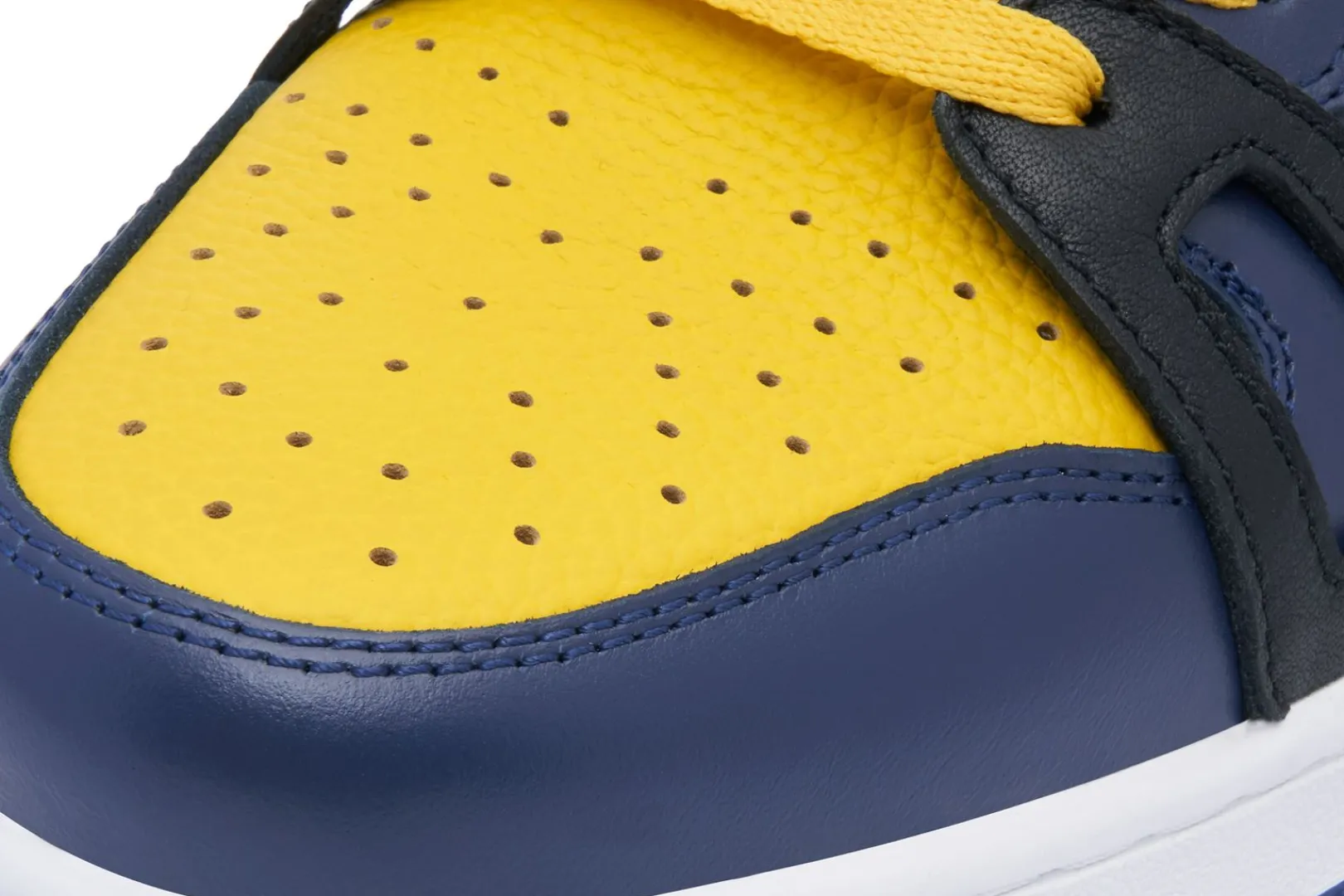 bape_sta__hi_herren_3.webp 0ZX BAPE STA™ 93 HI HERREN Flash Sale