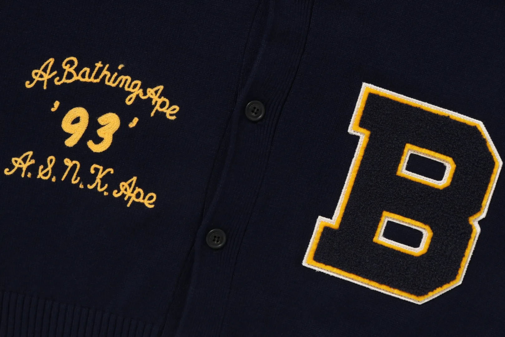 bape_strickcardigan_2.webp 0ZX BAPE STRICKCARDIGAN Store