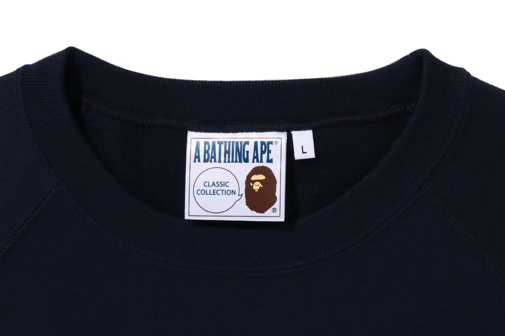 bathing_ape_rundhalsausschnitt_mit_lockerer_passform_5.webp 0ZX BATHING APE RUNDHALSAUSSCHNITT MIT LOCKERER PASSFORM New
