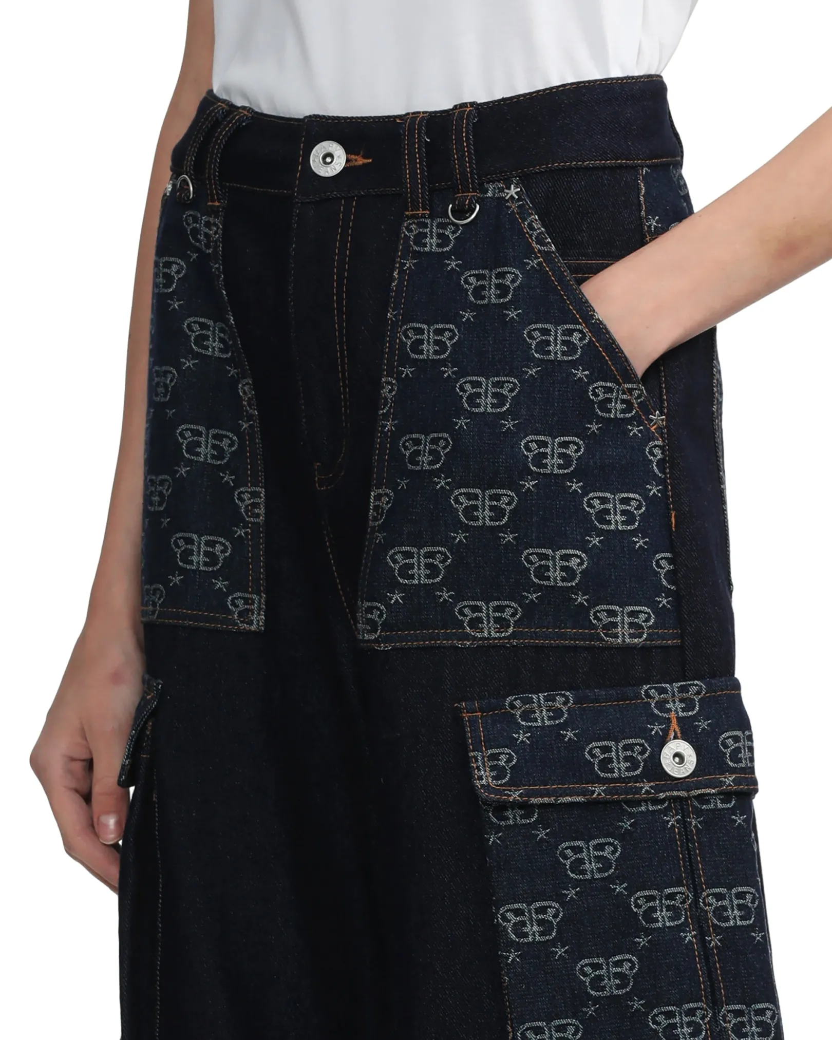 bpyjnjnxlbapy_monogram_cargojeans_l_4.webp BPY JNJN6297XL/BAPY MONOGRAM CARGO-JEANS L DUNKELBLAU Clearance