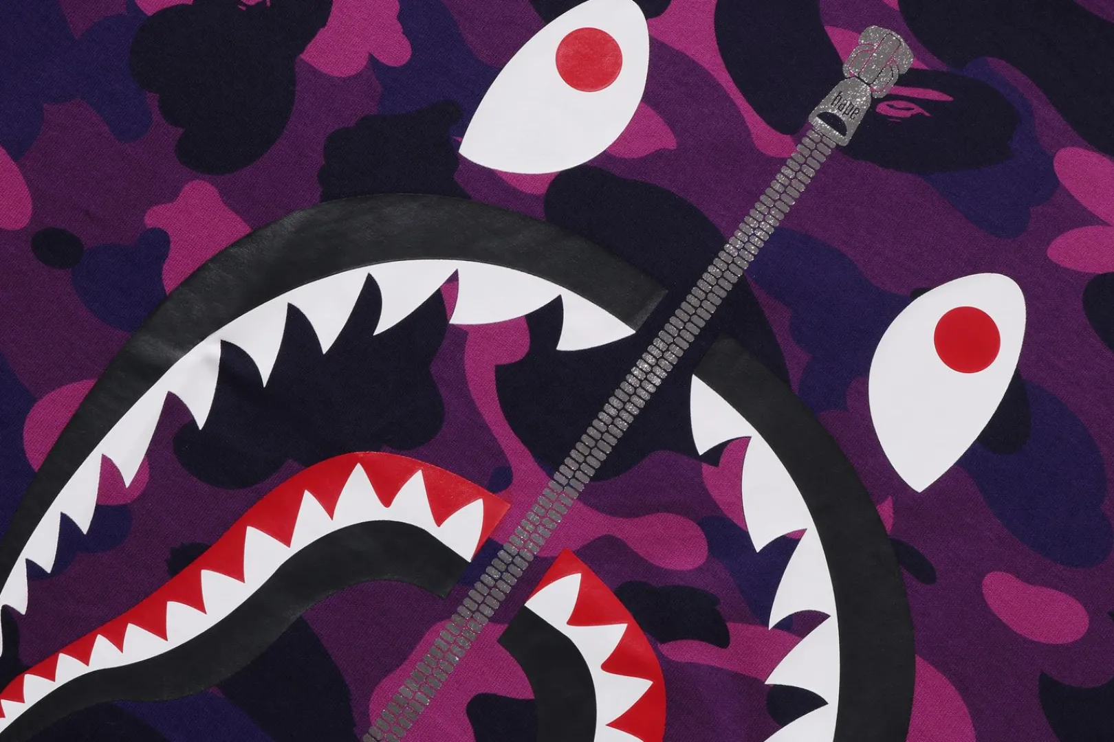 color_camo_shark_tee_mens_3.webp 0ZX COLOR CAMO SHARK TEE MENS Clearance