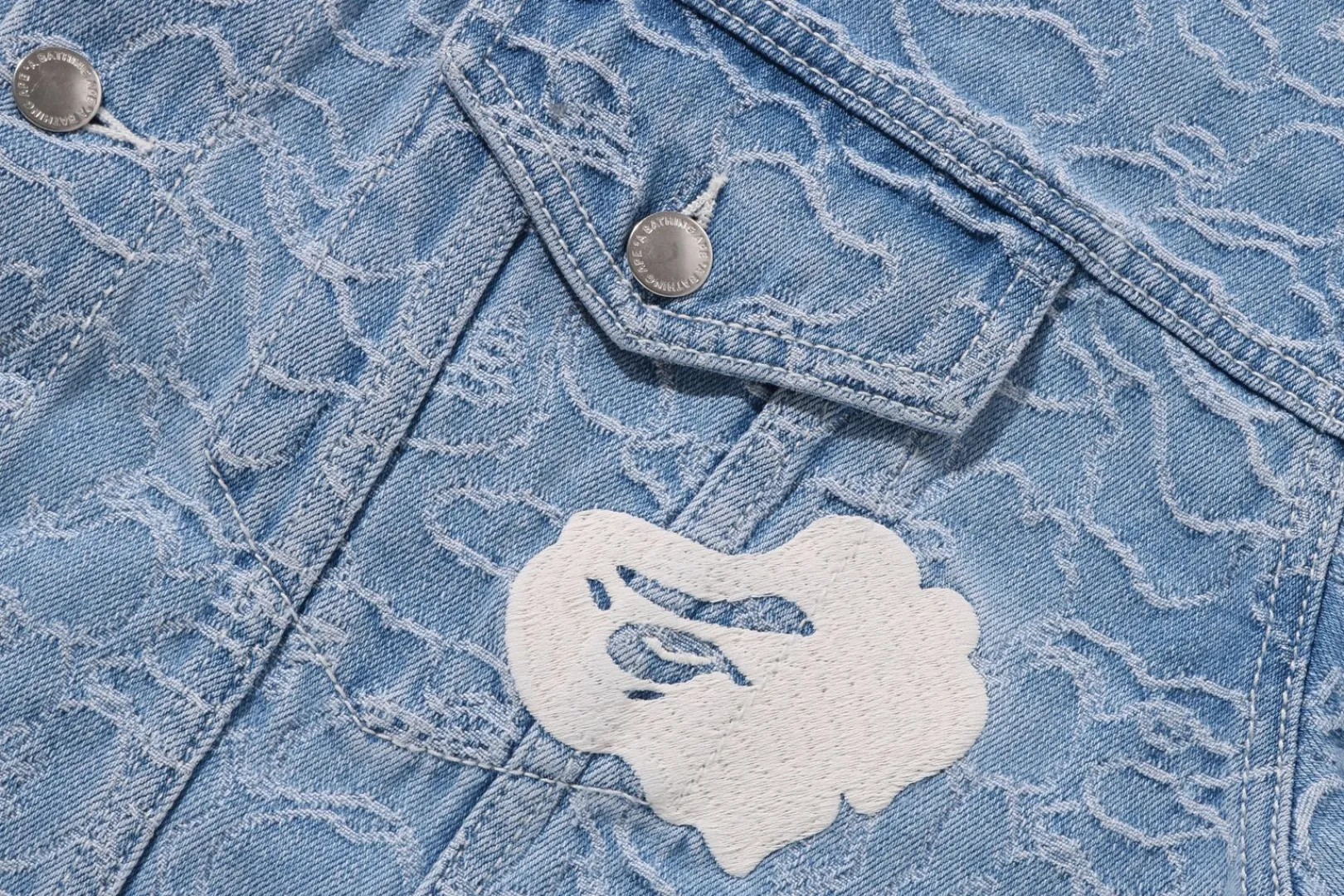 denimjacke_line_mit_camomuster_2.webp 0ZX DENIM-JACKE „LINE“ MIT CAMO-MUSTER BLAU Clearance