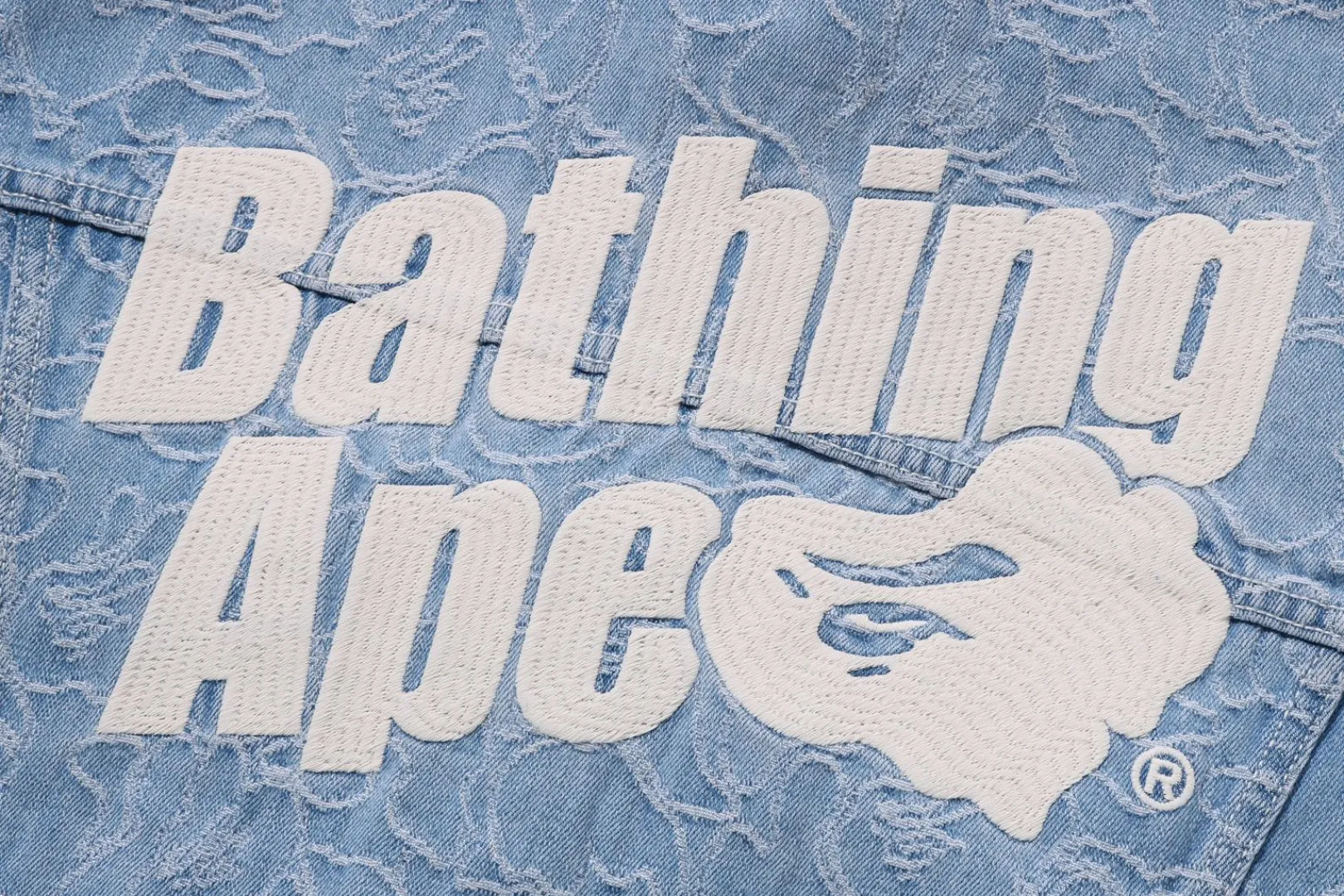 denimjacke_line_mit_camomuster_3.webp 0ZX DENIM-JACKE „LINE“ MIT CAMO-MUSTER BLAU Clearance