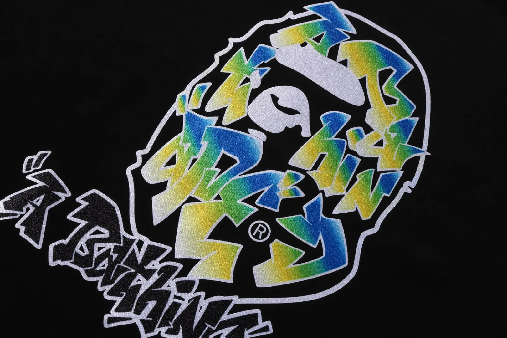 oversized_langarmtshirt_mit_gradientaffenkopf_2.webp 0ZX OVERSIZED LANGARM-T-SHIRT MIT GRADIENT-AFFENKOPF New