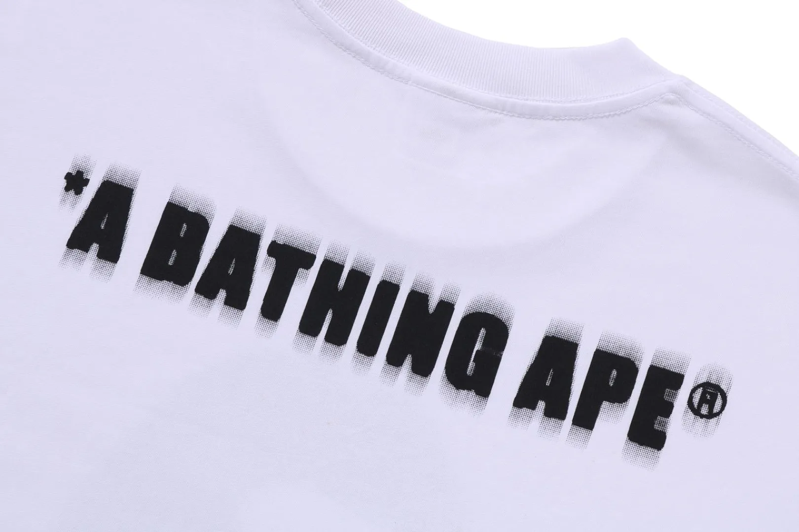 pixel_ape_head_relaxed_fit_tee_mens_3.webp 0ZX PIXEL APE HEAD RELAXED FIT TEE MENS Outlet