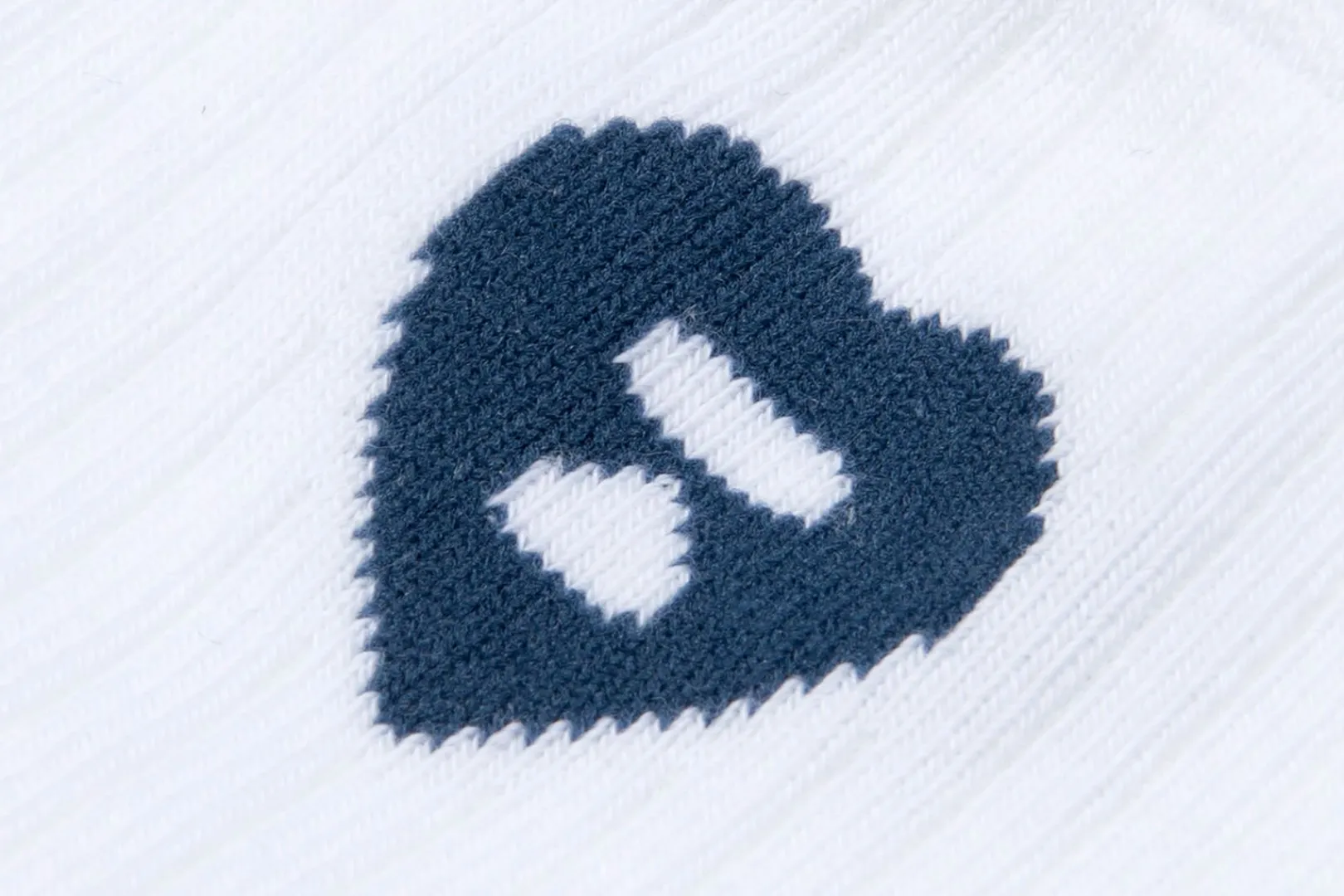 rippensocken_mit_intarsienlogo_5.webp 0PX RIPPENSOCKEN MIT INTARSIEN-LOGO Best