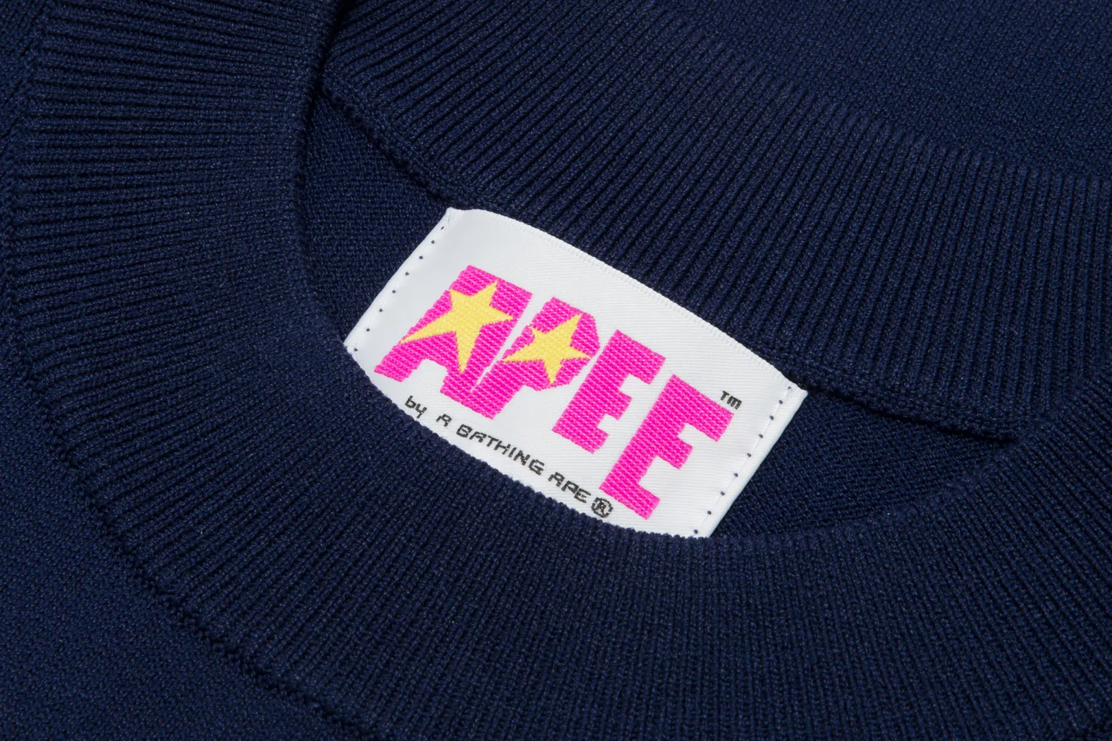 rollkragenstrickoberteil_mit_kurzen_rmeln_2.webp 0PX ROLLKRAGEN-STRICKOBERTEIL MIT KURZEN ÄRMELN Online
