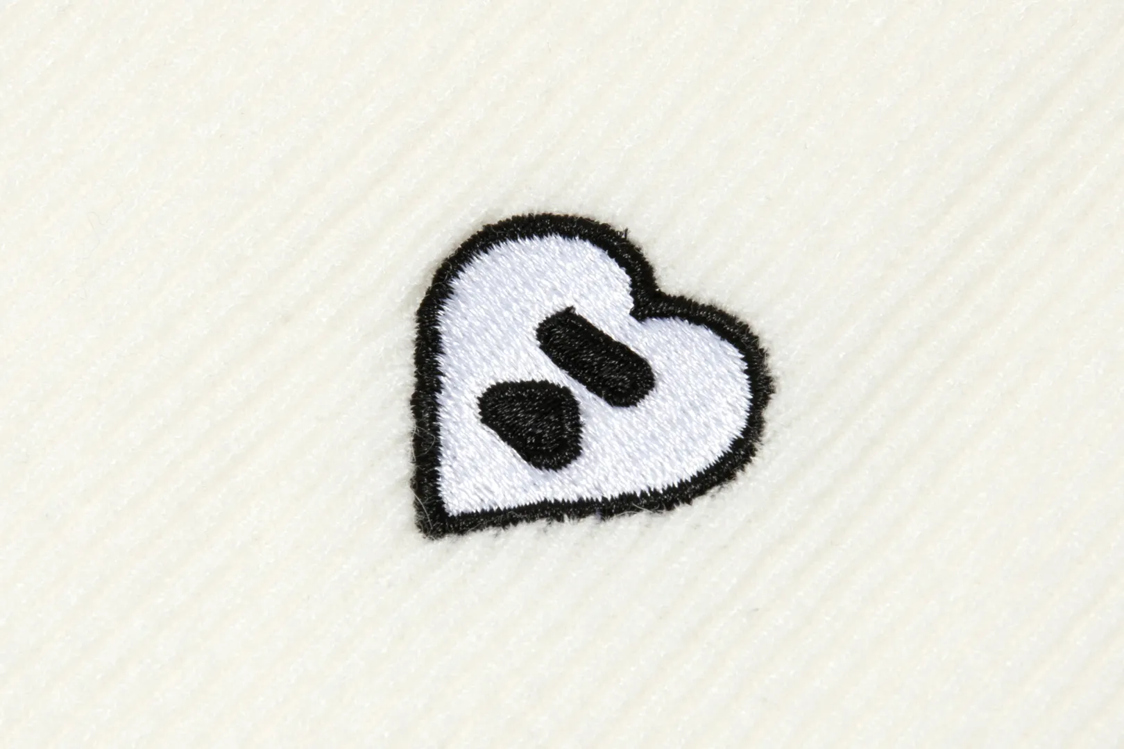 stricktop_mit_vausschnitt_3.webp 0PX STRICKTOP MIT V-AUSSCHNITT Hot