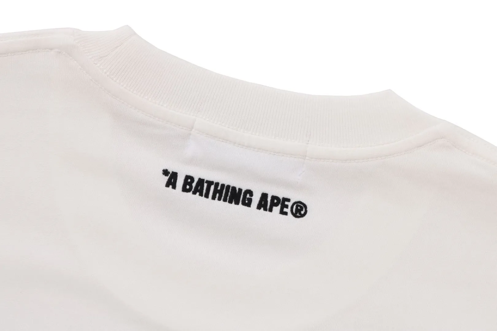 tonal_ape_head_one_point_tee_mens_19.webp 0ZX TONAL APE HEAD ONE POINT TEE MENS Hot