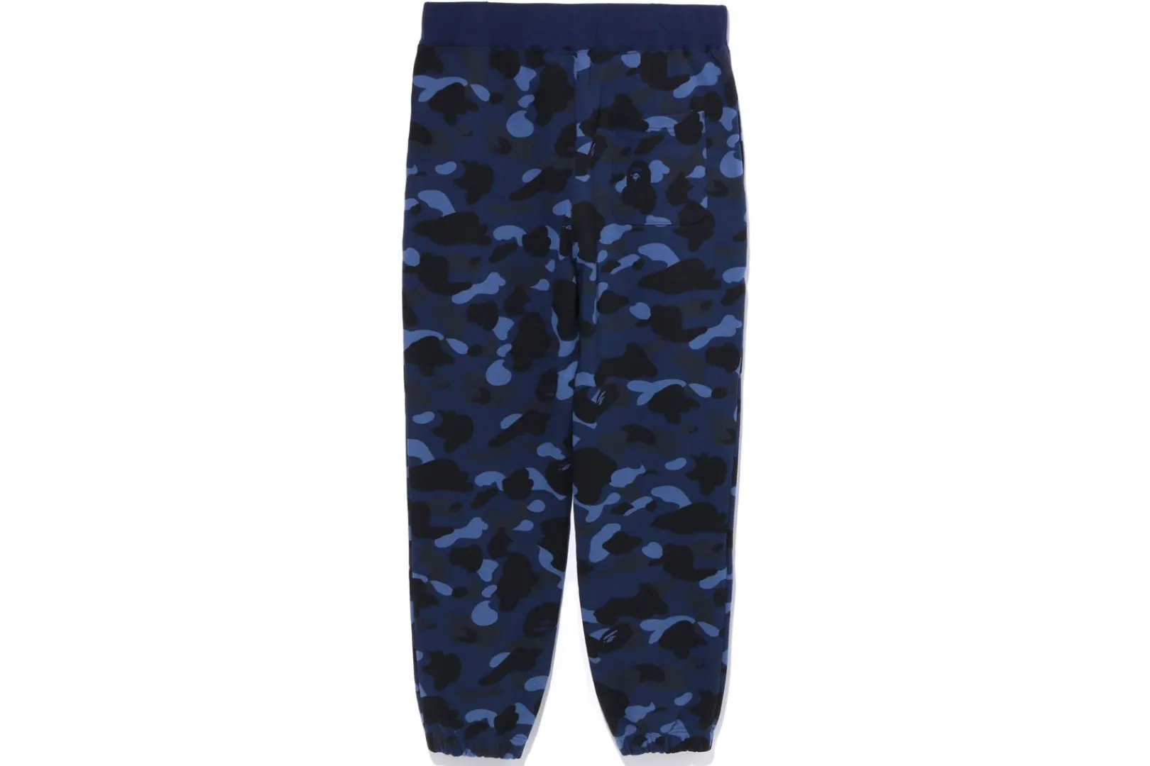 0ZX TRAININGSHOSE MIT WEITEM PASSFORM UND FARBE IN CAMO Hot