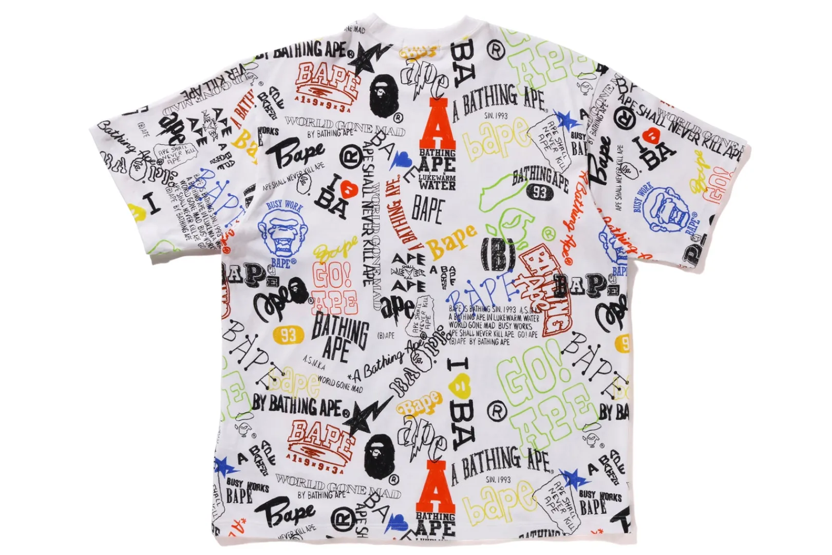tshirt_mit_lockerer_passform_und_handzeichnungsmuster_m_3.webp 0ZX T-Shirt mit lockerer Passform und Handzeichnungsmuster M Outlet